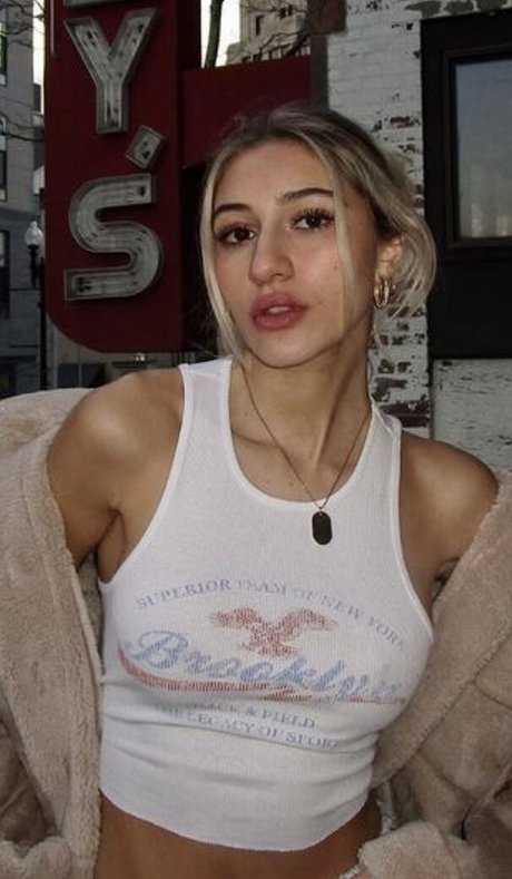 Dea Avdulla pornstar erotic gallery