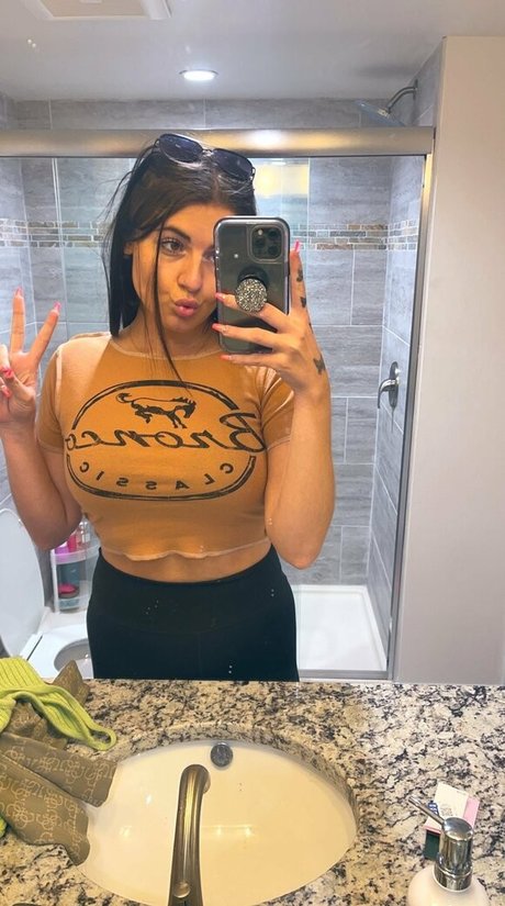 Sugarrlips porn actress images