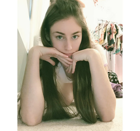 Daisy The Unicorn sex star pictures