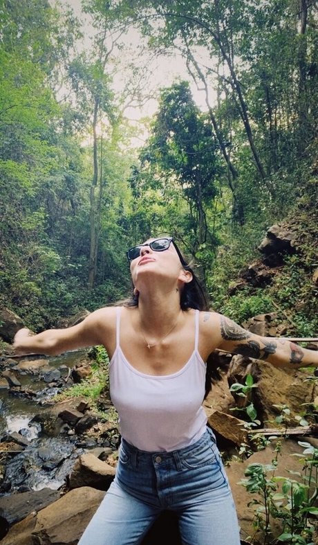 Maju Trindade beautiful pornstar img