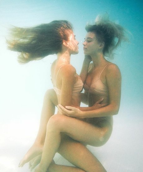 kate loves nika naked star galleries