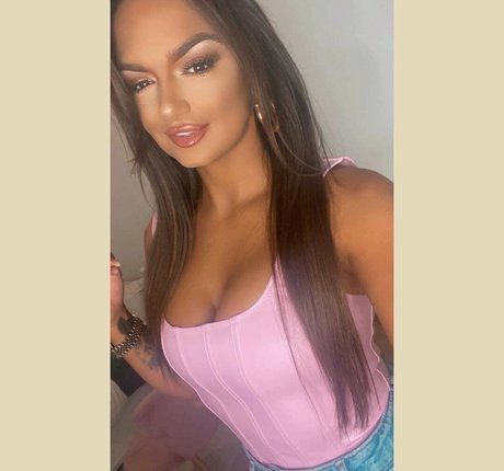 Sasha Woods beautiful pornstar images