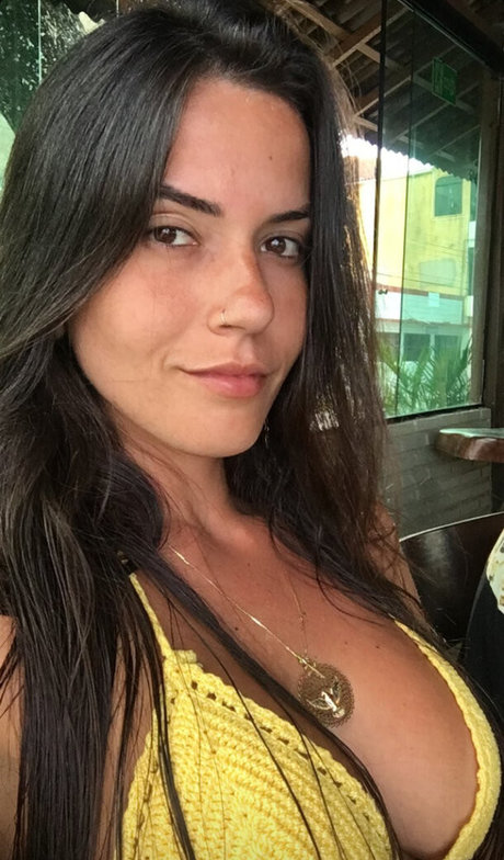 Nathalia Righi art actress archive