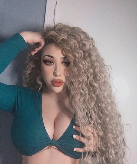 A jellyy nude model galleries