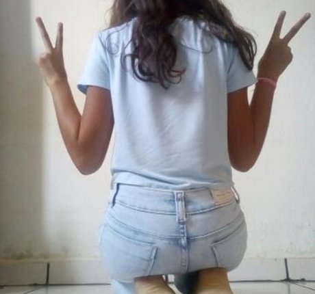 Solinhas Da Jennifer free model img