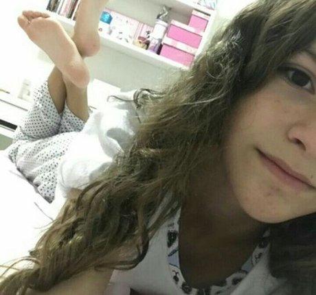 Thata Big Soles pretty actress images