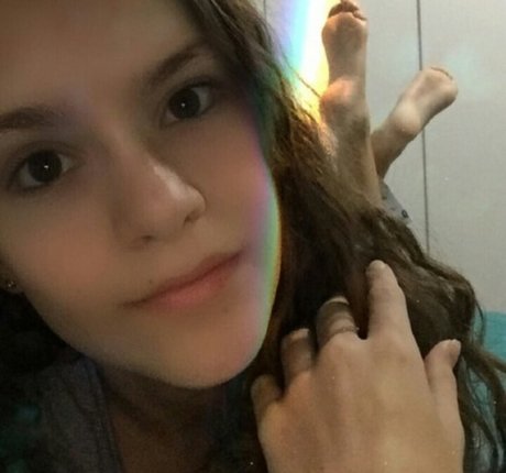 Thata Big Soles model porn picture