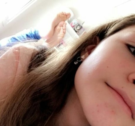 Thata Big Soles xxx actress img