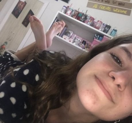 Thata Big Soles nude pornstar galleries