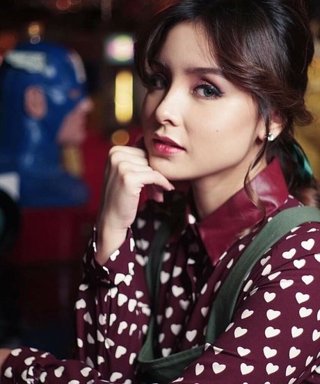 Sarah Carlos sex pornstar photo