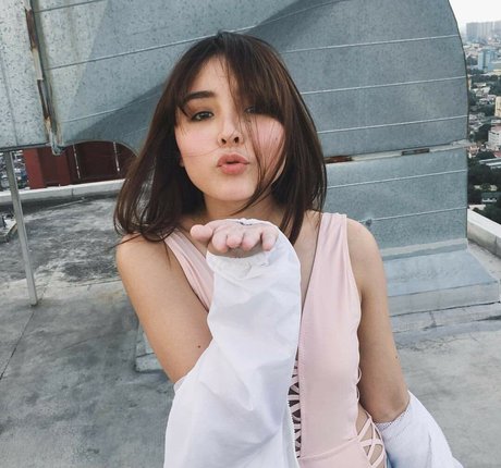 Sarah Carlos star best galleries