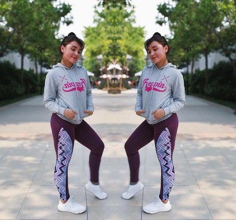 Sarah Carlos art star archive