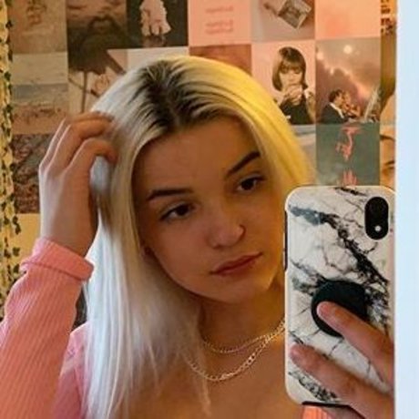 Adriana Nicole Kardos naked pornstar images