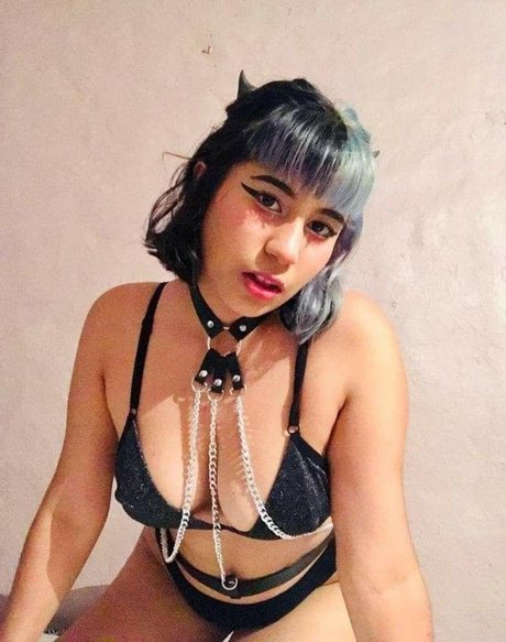 Deyna Galed model sex photos