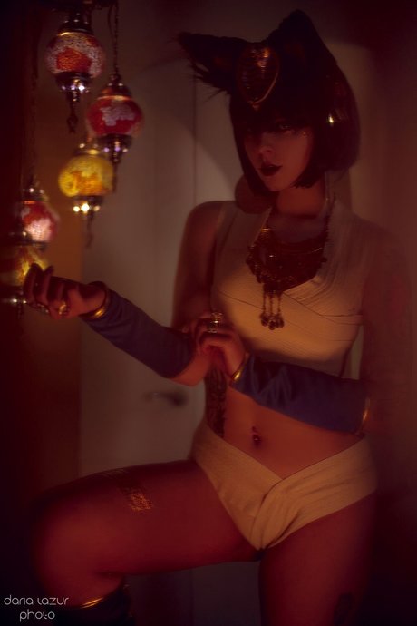 Bizarre Deer top star img