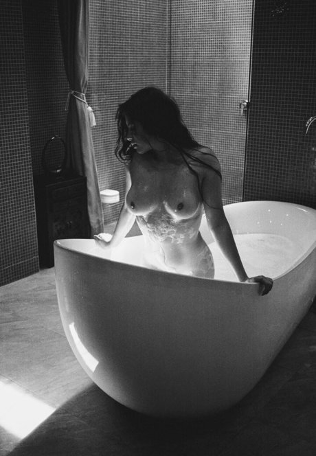 Maria Camila Samudio exclusive star pics