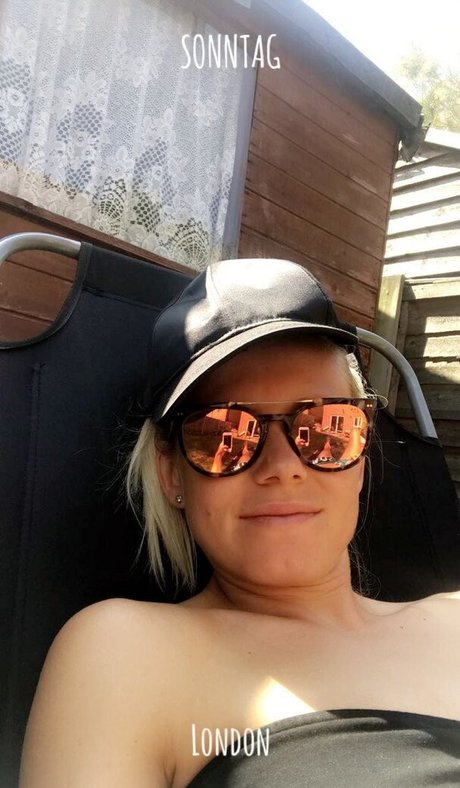 Julia Simic pornstar hot archive