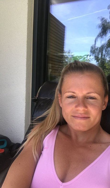 Julia Simic pornstar art img