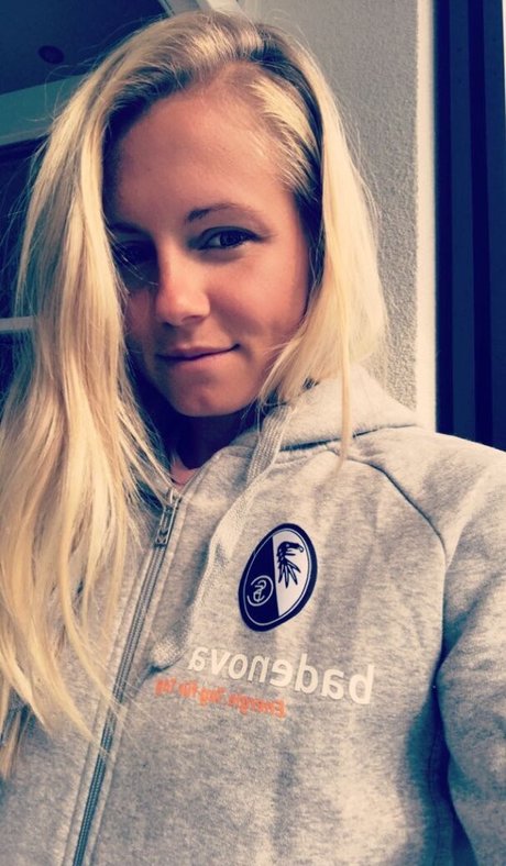 Julia Simic exclusive pornstar pic