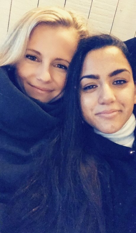 Julia Simic pretty star photos