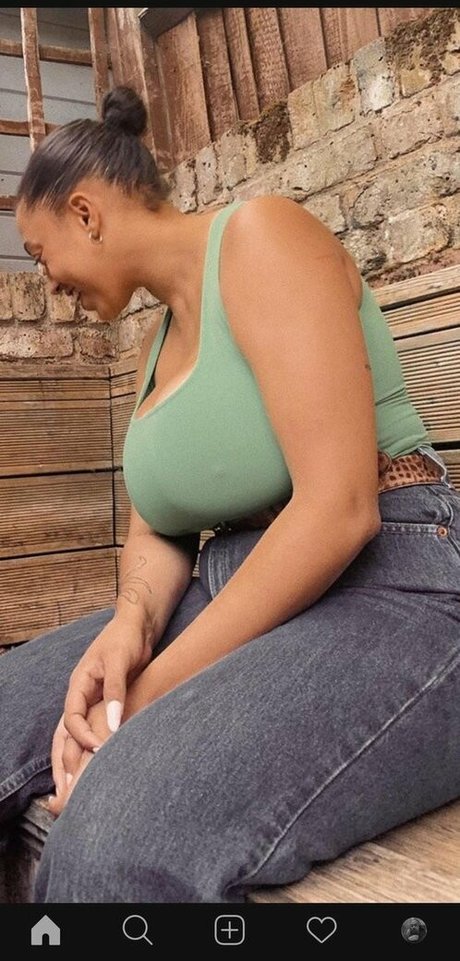 Mahalia Burkmar star nudes images