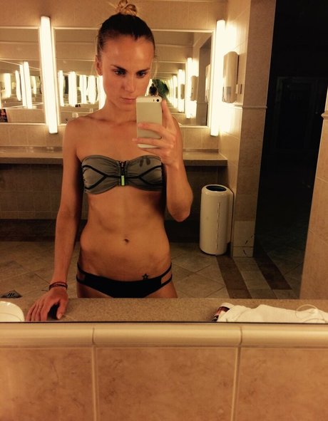 Lina Gecevicene free model gallery