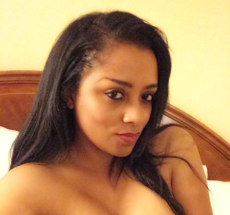 Shana Mangatal pornographic star pic