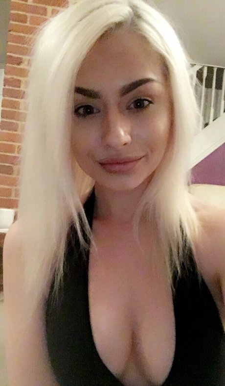 Romanie Smith nudes model images