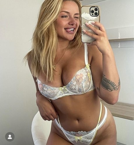 Victoria Mehault high quality model photo