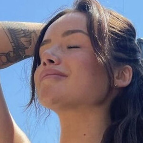 Victoria Mehault naked actress galleries