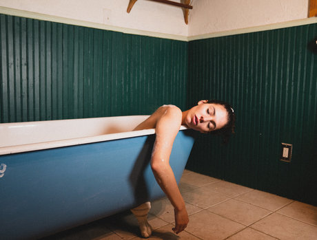 Jjuuulless sex model pic