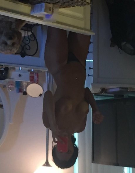 Ashley Hannawacker hd actress photo