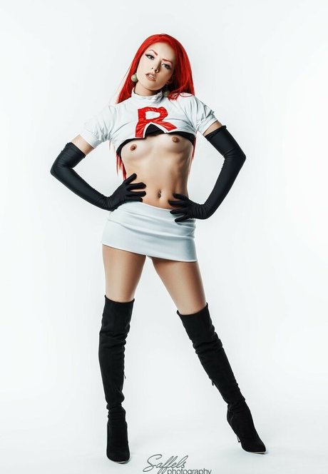 Joasie Brosas hot model image