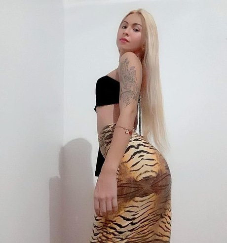 Pietra Lamounier adult model pics