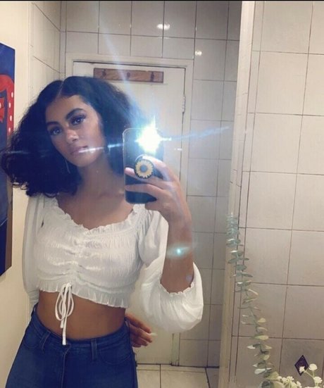 Cashgodmeme model top image