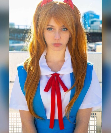 Elfvie model nude image