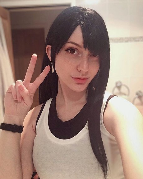 Elfvie nice model img