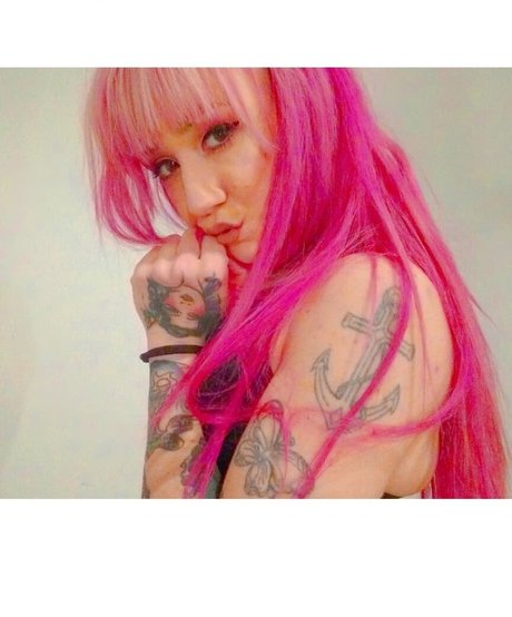 Redfoxy12 pretty actress image