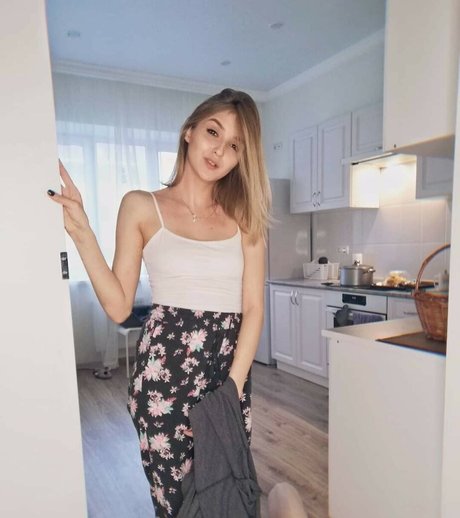 Xxlika star nude pics