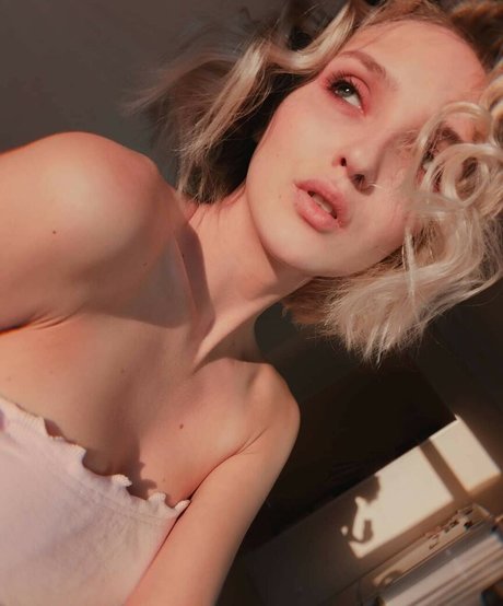 Xxlika art actress gallery