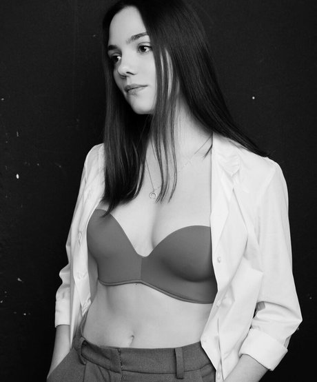 Evgenia Medvedeva model porn galleries