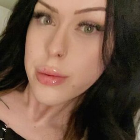 caylie nude model img