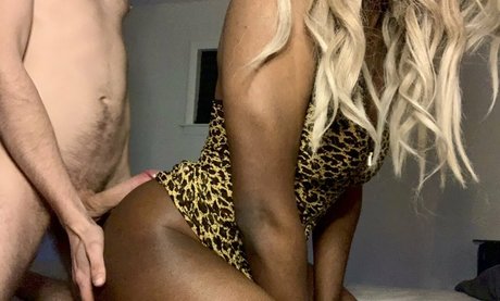 blackbootay nude model gallery