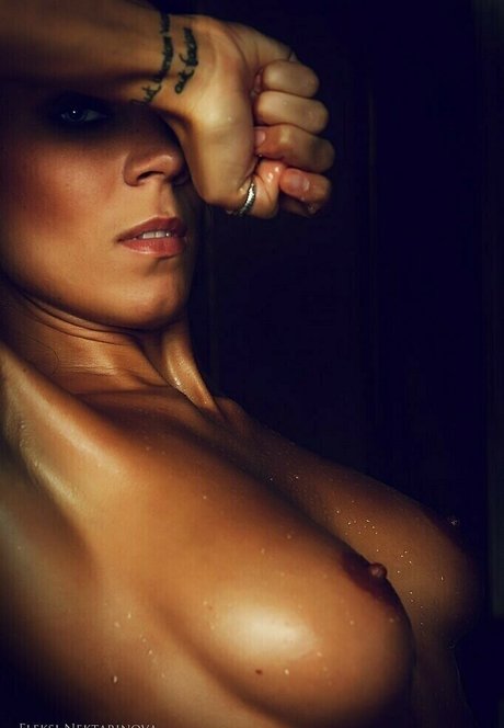 Axiniadroplet pornstar adult picture