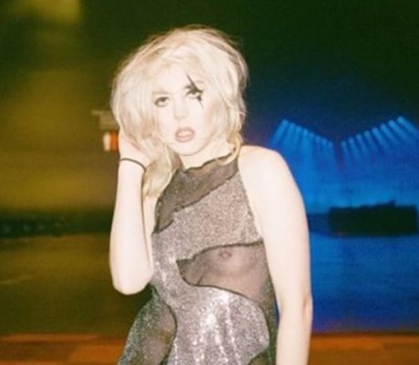 Izzy Phillips model adult archive