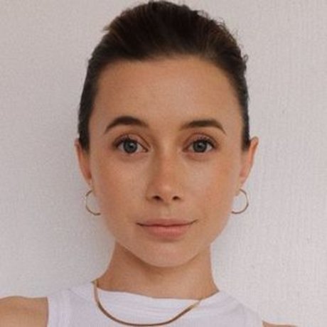 Olesya Rulin star hot images