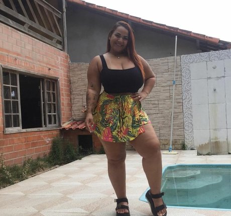 Adriane Esteves nice actress gallery