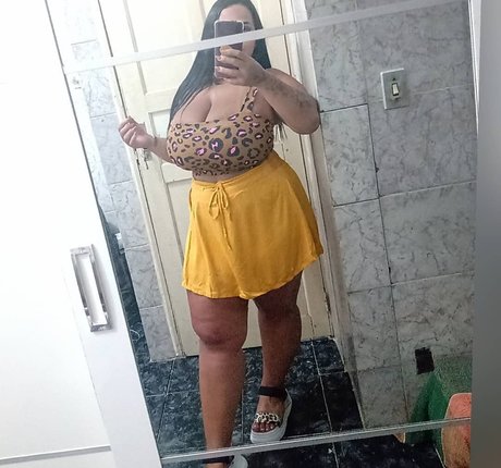 Adriane Esteves model nice pic