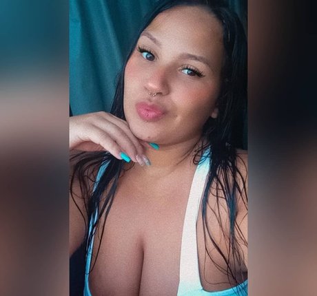 Adriane Esteves star top gallery