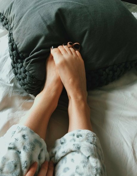 Ellbat model perfect pictures